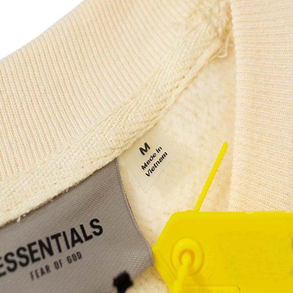 Fear Of God Essentials Pull-Over Cream Crewneck - Picture 2 of 13